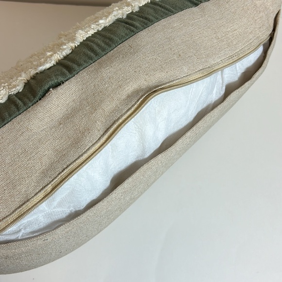 Green Velvet Merry Christmas Embroidered Pillow Gift Bike Metallic Floral - Picture 12 of 15